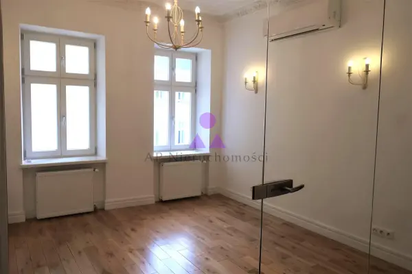 mazowieckie, Warszawa, Śródmieście, pl. Trzech Krzyży, dwupiętrowe biuro - 8 pokoi
